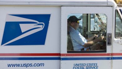 USPS suspends contributions to employee pensions after warning of “cash crisis”