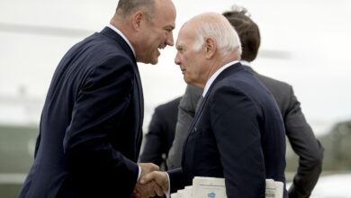 Billionaires of the world, unite!