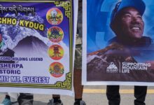 Climbers meet in Nepal to discuss the challenges of scaling Mount Everest