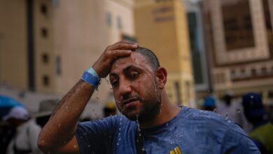 Muslims begin the annual Hajj in sweltering heat against a backdrop of war concerns Muslims begin the annual Hajj in sweltering heat against a backdrop of war concerns