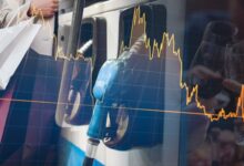 U.S. consumer sentiment hits new lows amid inflation and war