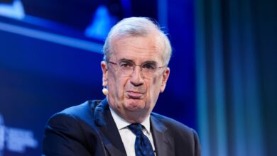 Villeroy says bank ready to act Villeroy says bank ready to act