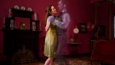 What’s Behind The ‘Ghostlighting’ Dating Trend