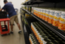 Americans increasingly relying on food pantries as prices outpace wages