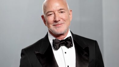 Jeff Bezos says bottom half of U.S. earners should pay no federal income tax Jeff Bezos says bottom half of U.S. earners should pay no federal income tax