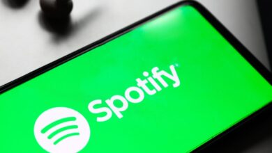 Spotify’s new badge identifies human artists, as AI music floods in