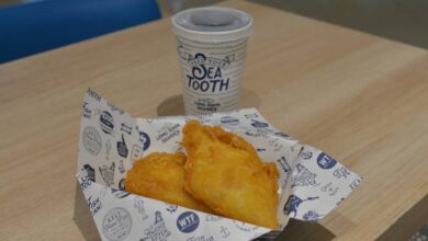 After closing 1,000 restaurants, seafood chain sees clear sailing After closing 1,000 restaurants, seafood chain sees clear sailing