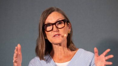 Cathie Wood dumps nearly million in popular growth stocks Cathie Wood dumps nearly million in popular growth stocks