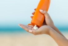 Consumer Reports finds best sunscreens to protect your skin: “There’s no sunscreen season”