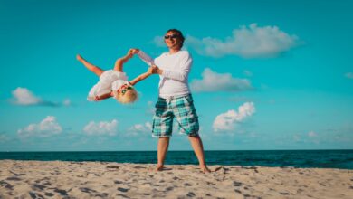 ‘Fun dads’ get 5 things right about parenting that many people forget, says expert ‘Fun dads’ get 5 things right about parenting that many people forget, says expert