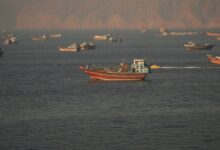 Iran reportedly closes Strait of Hormuz again, raising doubt over talks