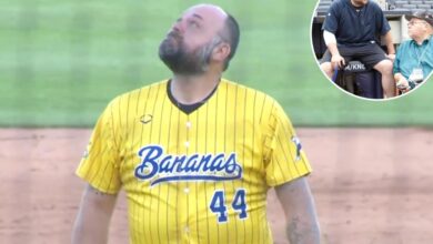 Joba Chamberlain makes emotional Savannah Bananas appearance Joba Chamberlain makes emotional Savannah Bananas appearance