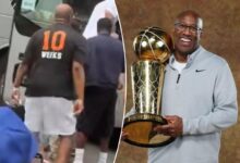 Mike Brown wears cheeky ’10 weeks’ shirt to Knicks’ title parade after James Dolan’s abstinence joke