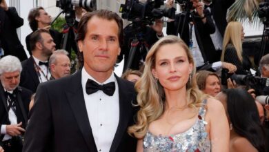 Sara Foster Is Still Living With Her Ex 2 Years After Split