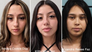 Texas sisters charged with stabbing mom of 5 to death