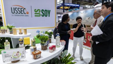 U.S. fights with Brazil for China’s giant soybean market U.S. fights with Brazil for China’s giant soybean market