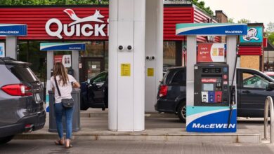 Gas prices drop slightly 14 weeks into Iran war