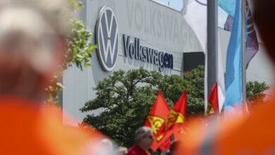 Auto giant to cut model lineup and capacity