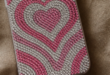 Bedazzling Is Back : and Therapists Say It’s the Ultimate Mental Health Micro-Habit