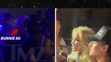 Bunnie XO Making Out With Reality Star in Jelly Roll’s Nashville Bar, on Video Bunnie XO Making Out With Reality Star in Jelly Roll’s Nashville Bar, on Video