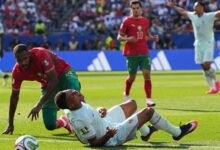 Kylian Mbappé scores his 8th World Cup goal before leaving game with a ‘slight’ ankle injury