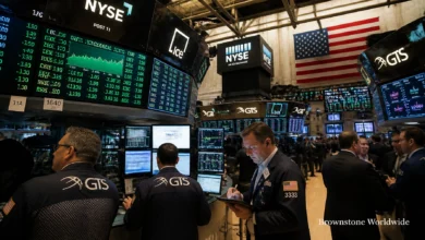 Wall Street Rebounds as Semiconductor Stocks Surge : Micron Returns to Trillion